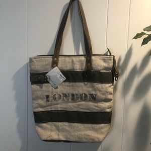 Adorable London tote